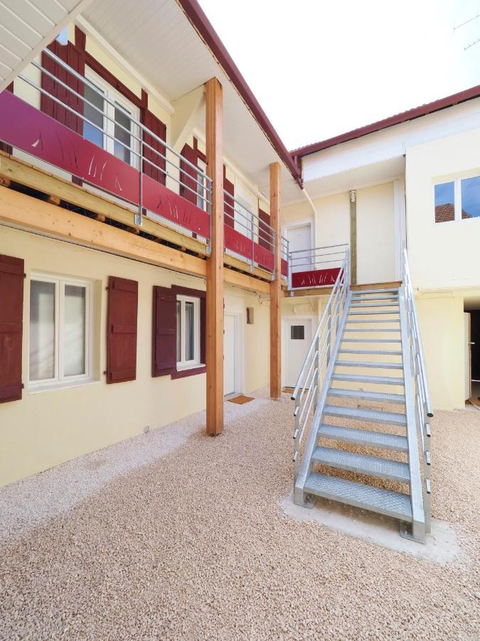 Stylish Duo : T2 Lumineux Au Coeur De Pau Apartment Exterior photo